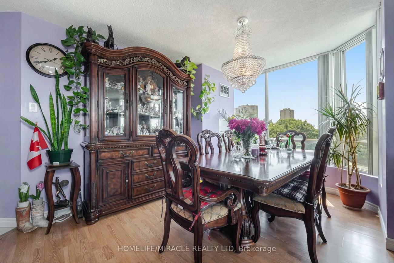 26, Hanover, Queen Street Corridor, Brampton