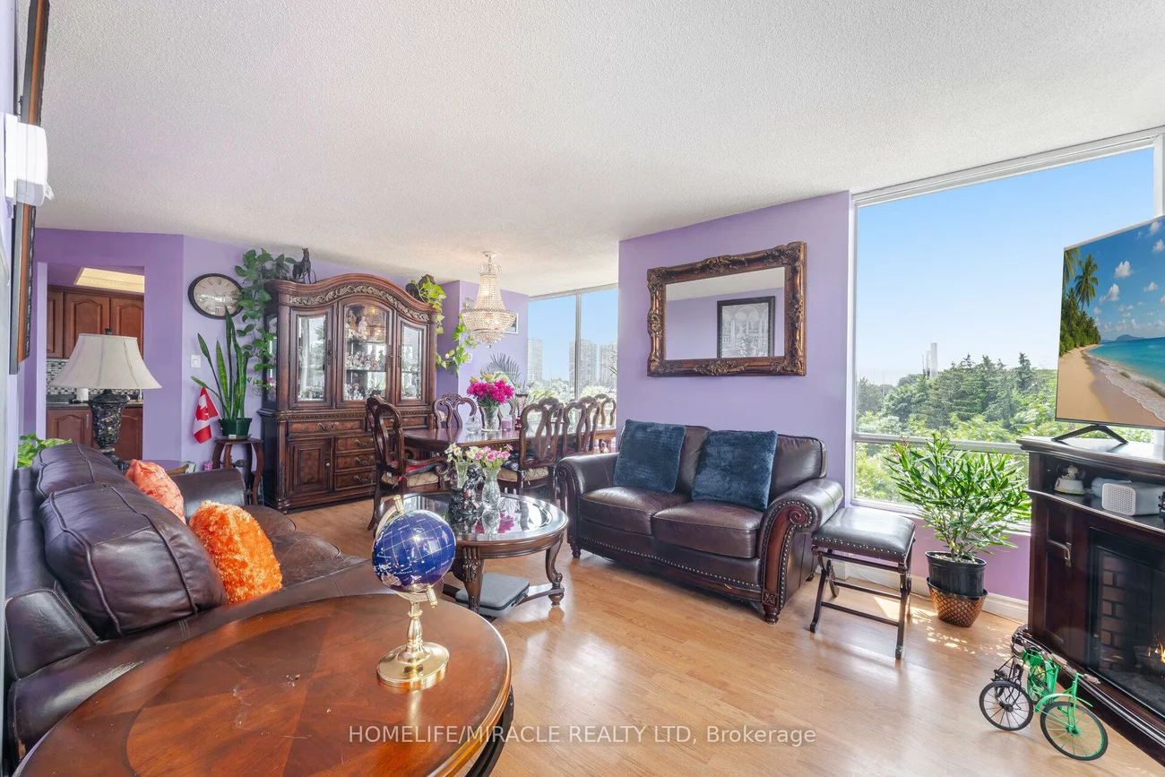 26, Hanover, Queen Street Corridor, Brampton