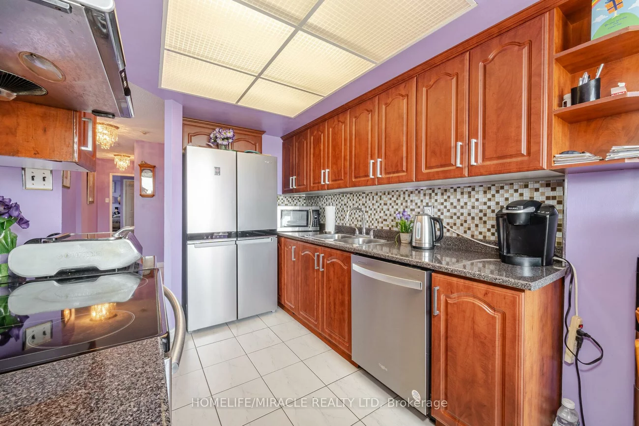 26, Hanover, Queen Street Corridor, Brampton