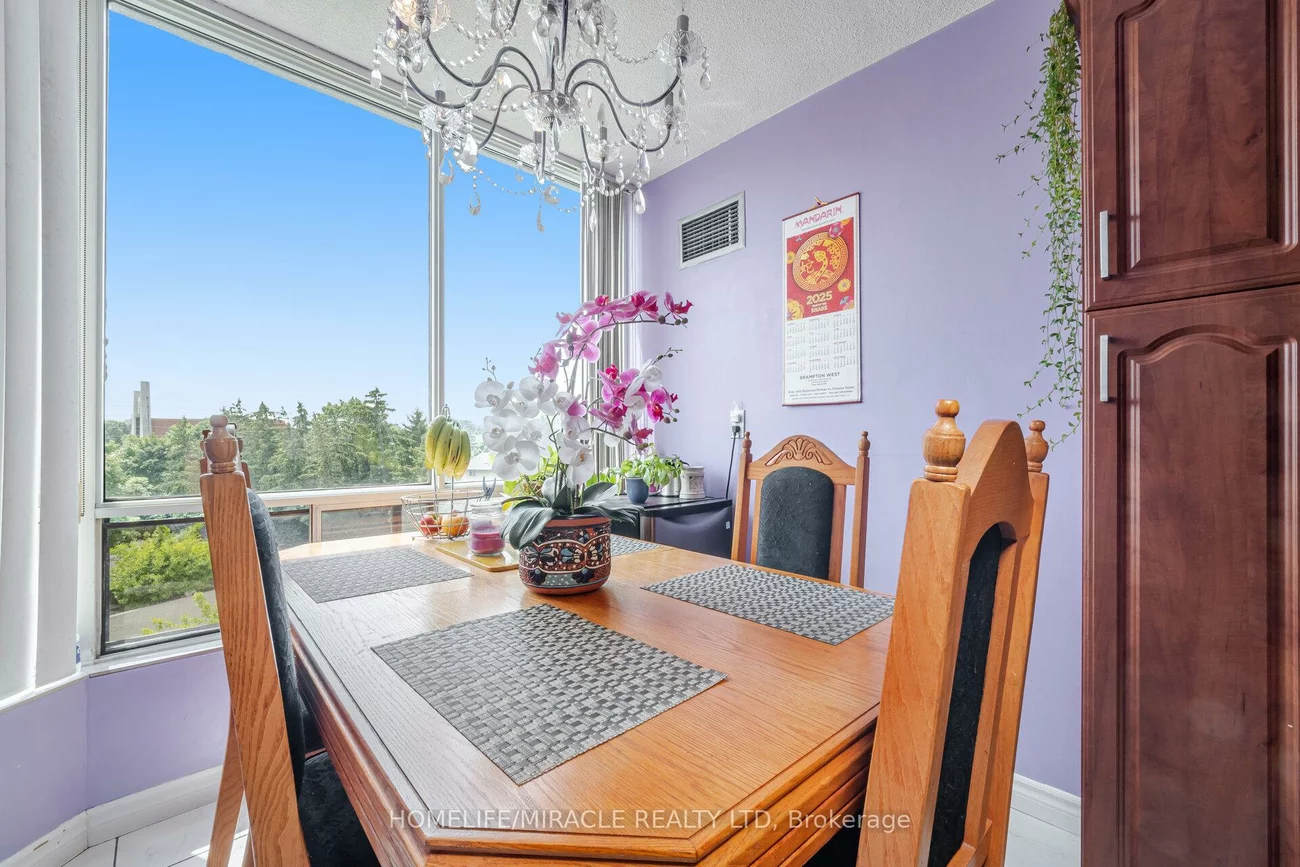 26, Hanover, Queen Street Corridor, Brampton