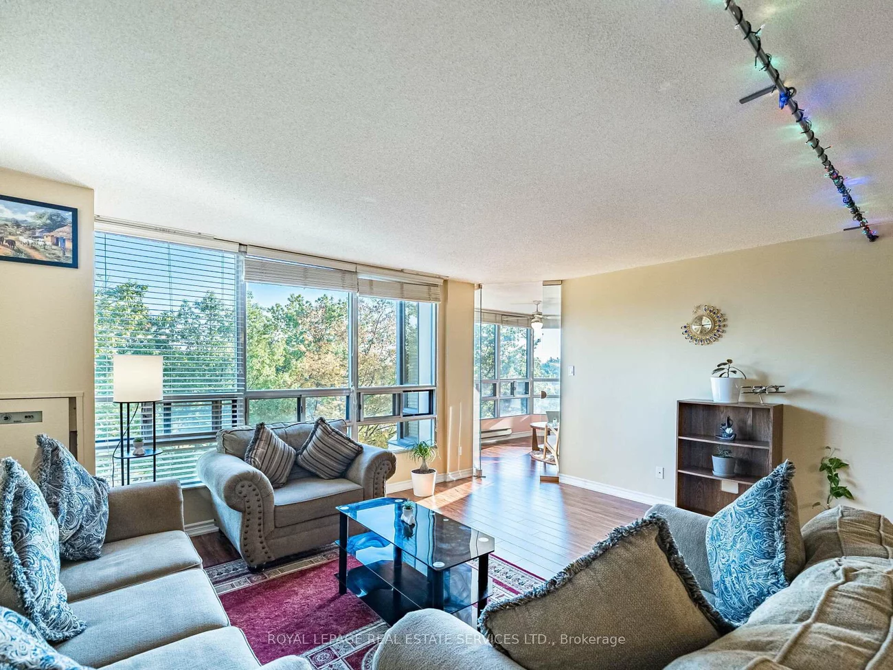 310, Mill, Brampton South, Brampton