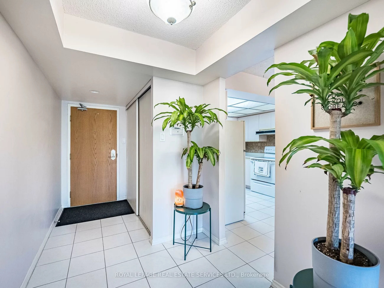 310, Mill, Brampton South, Brampton