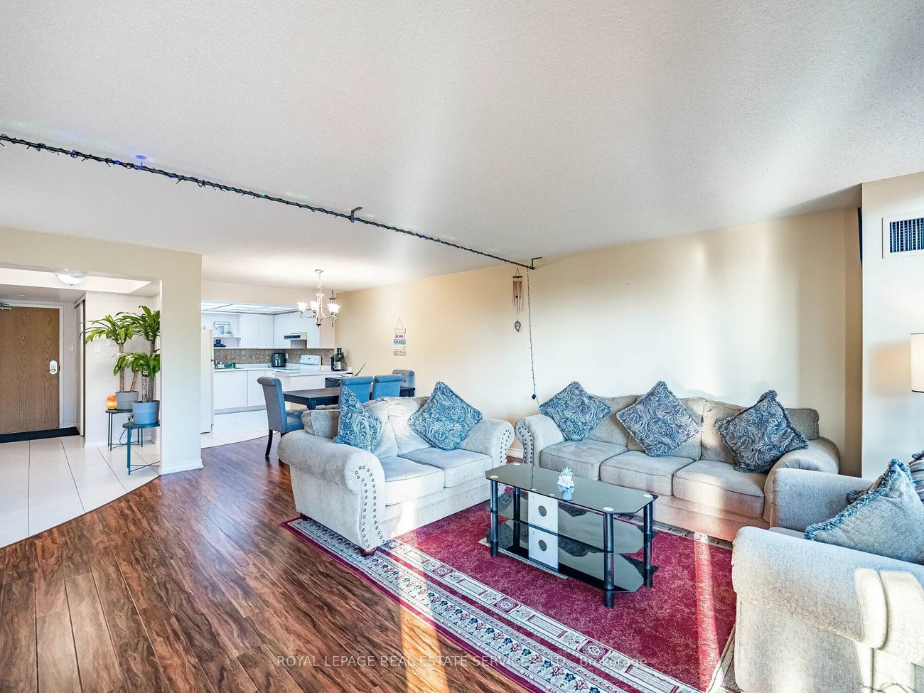 310, Mill, Brampton South, Brampton