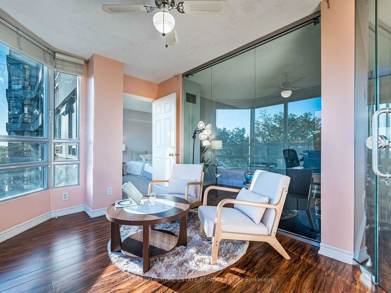 310, Mill, Brampton South, Brampton