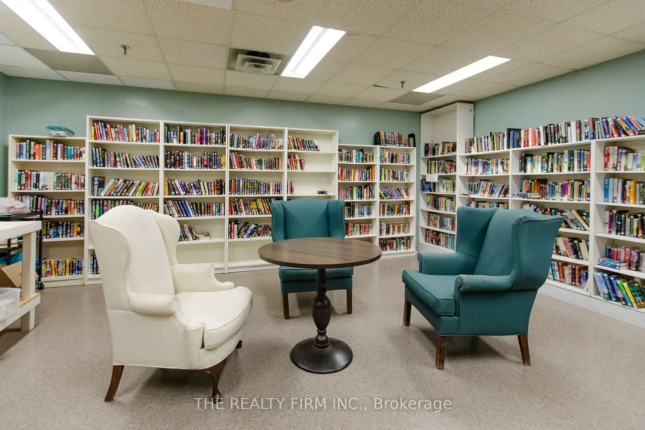 100, County Court, Fletcher's Creek South, Brampton