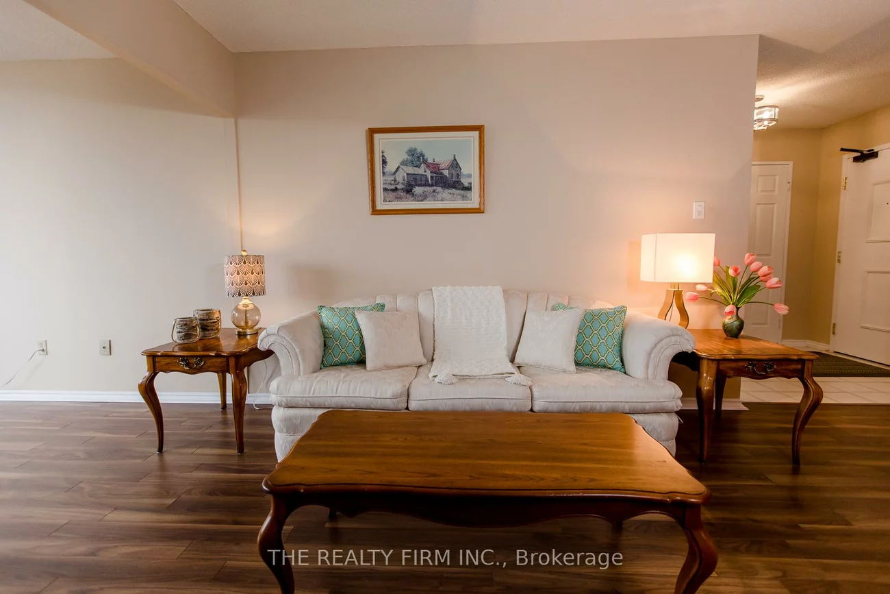 100, County Court, Fletcher's Creek South, Brampton