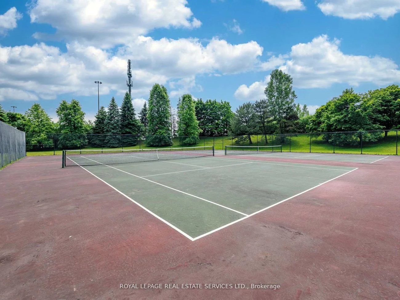 12, Laurelcrest, Queen Street Corridor, Brampton