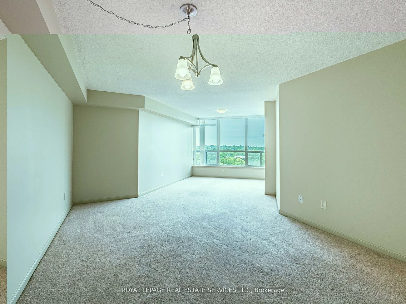 12, Laurelcrest, Queen Street Corridor, Brampton