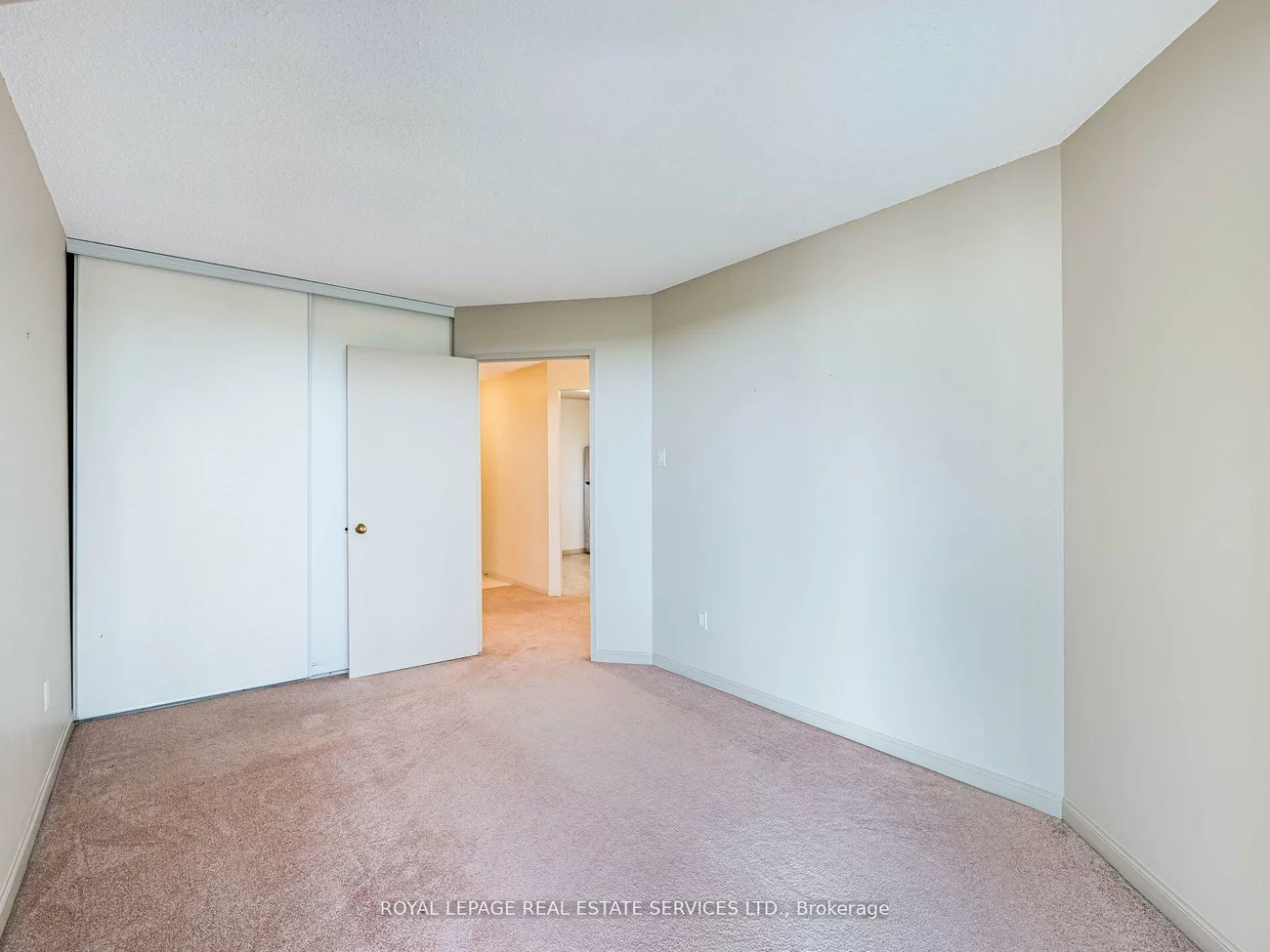 12, Laurelcrest, Queen Street Corridor, Brampton