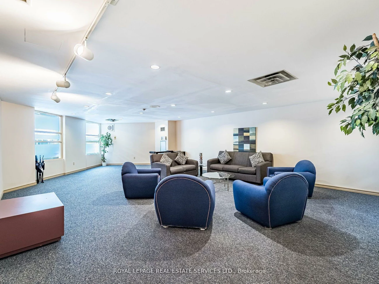 12, Laurelcrest, Queen Street Corridor, Brampton