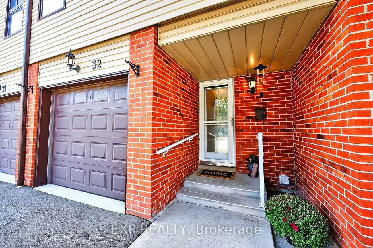 32, Collins, Brampton North, Brampton