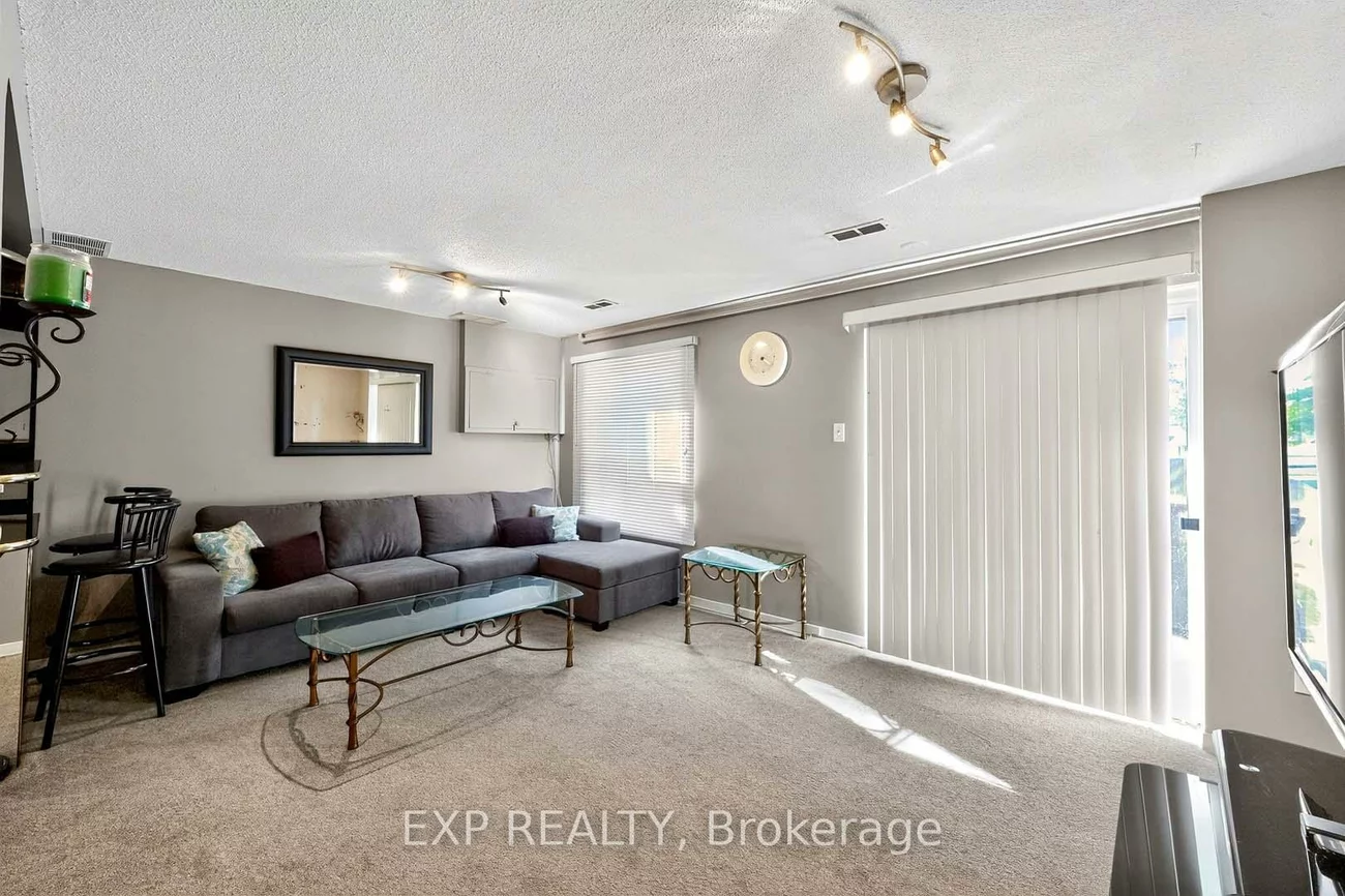 32, Collins, Brampton North, Brampton