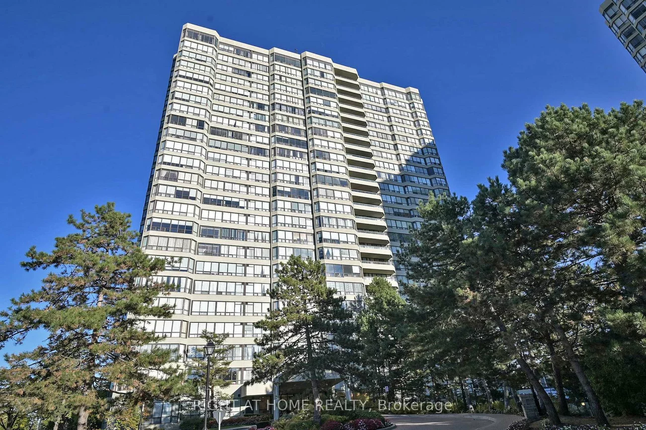 22, Hanover, Queen Street Corridor, Brampton