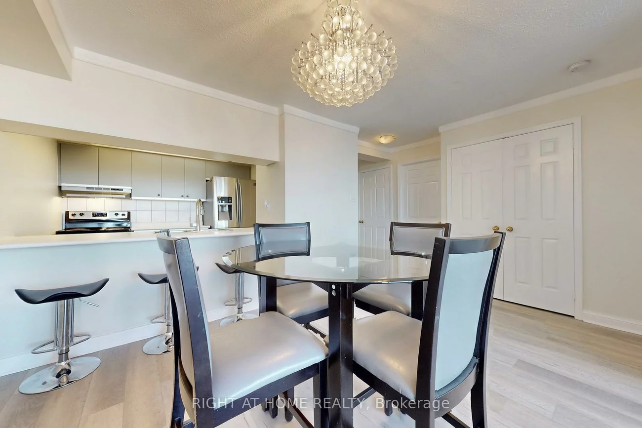 22, Hanover, Queen Street Corridor, Brampton