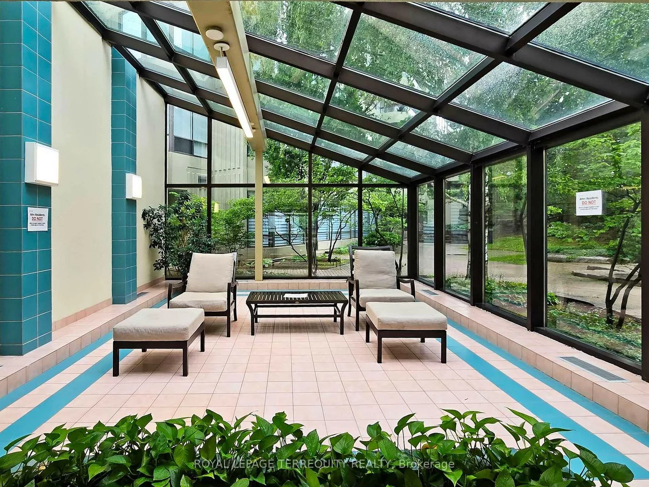 24, Hanover, Queen Street Corridor, Brampton