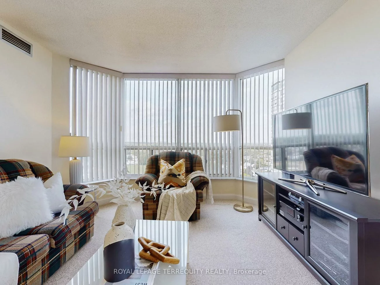 24, Hanover, Queen Street Corridor, Brampton