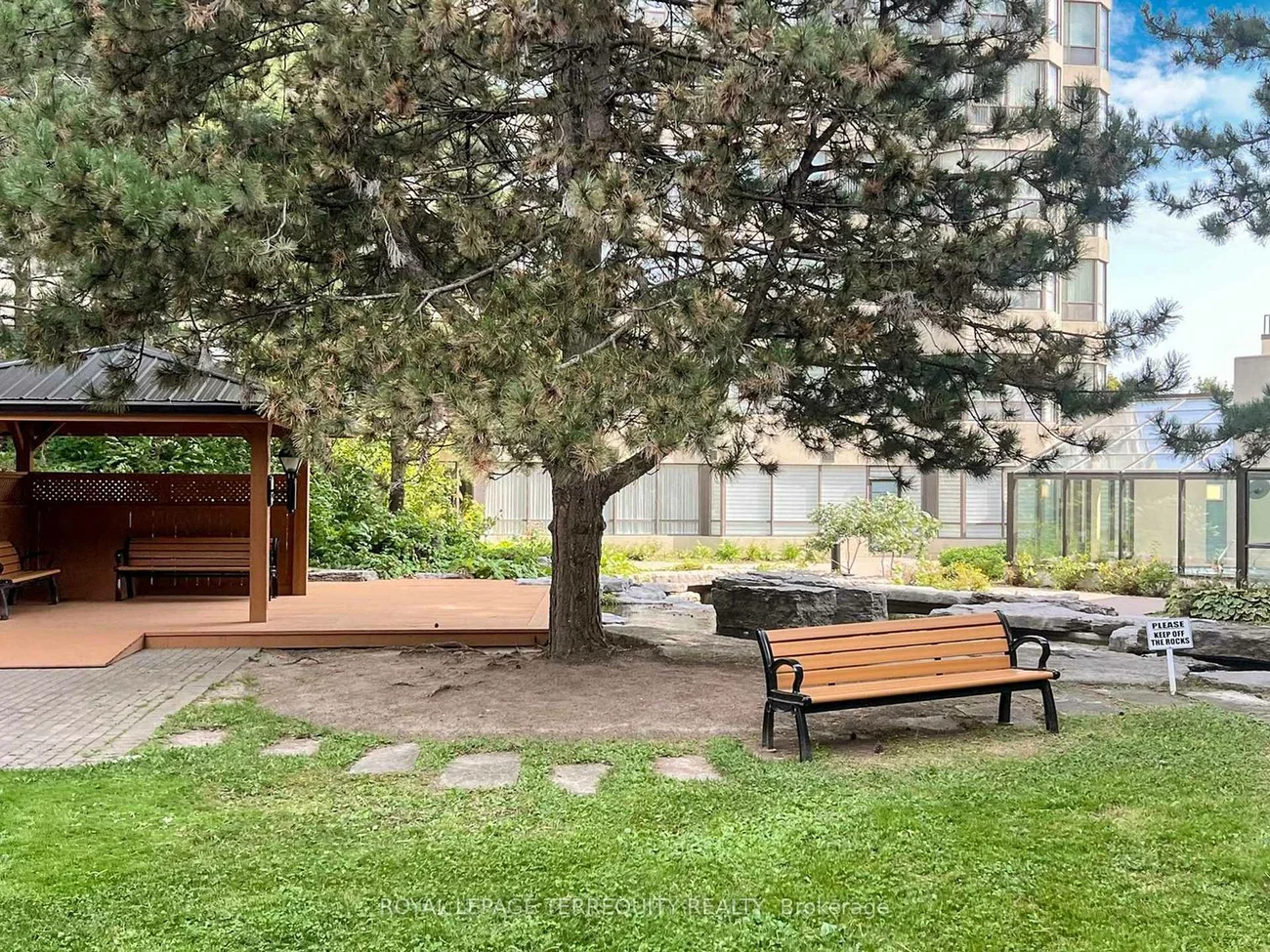 24, Hanover, Queen Street Corridor, Brampton