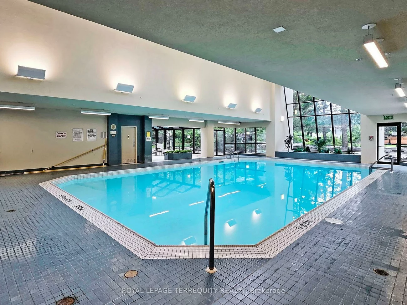 24, Hanover, Queen Street Corridor, Brampton