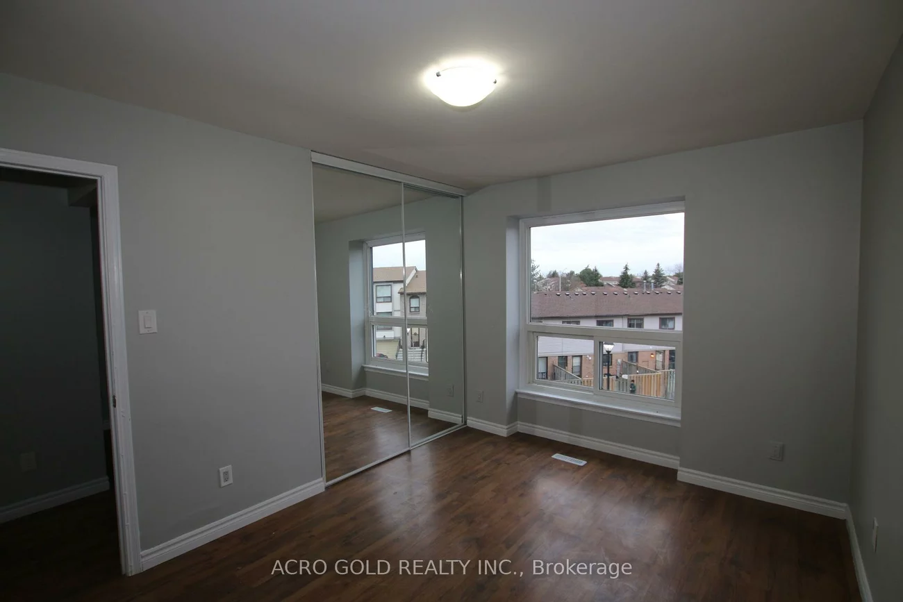 7, Mcmullen, Central Park, Brampton