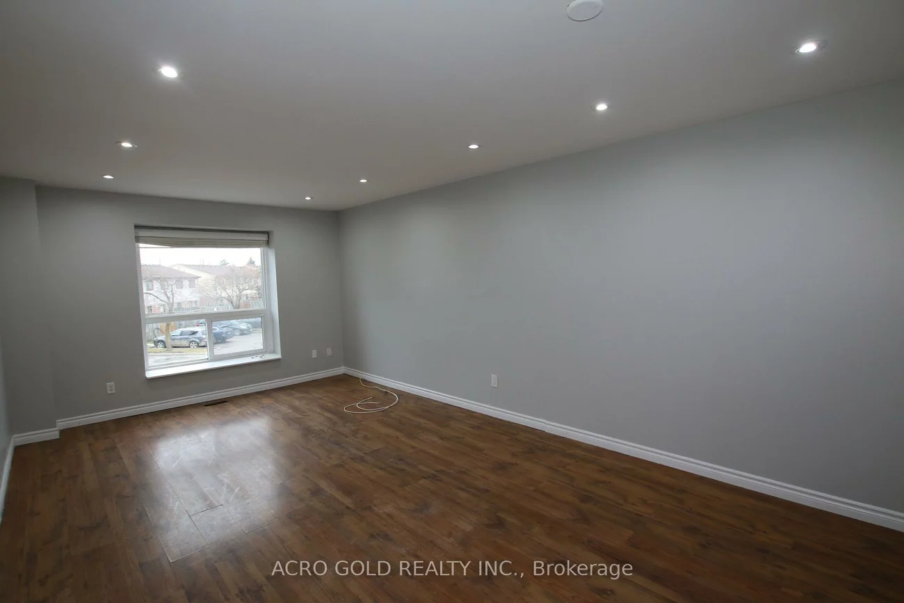 7, Mcmullen, Central Park, Brampton