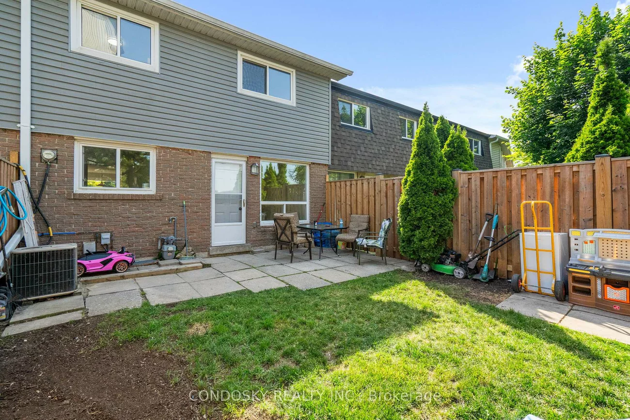 42, Village, Brampton East, Brampton