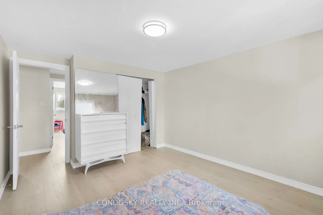 42, Village, Brampton East, Brampton