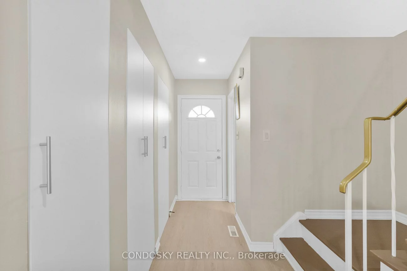 42, Village, Brampton East, Brampton