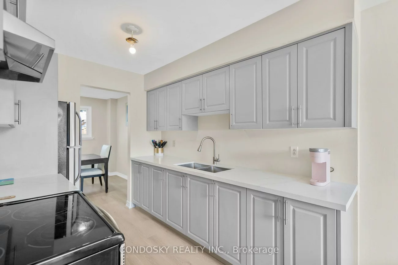 42, Village, Brampton East, Brampton