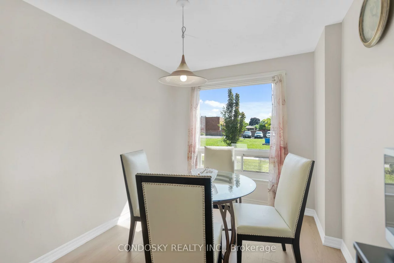 42, Village, Brampton East, Brampton