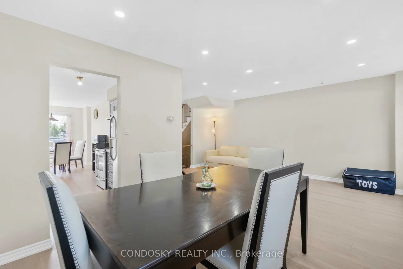 42, Village, Brampton East, Brampton