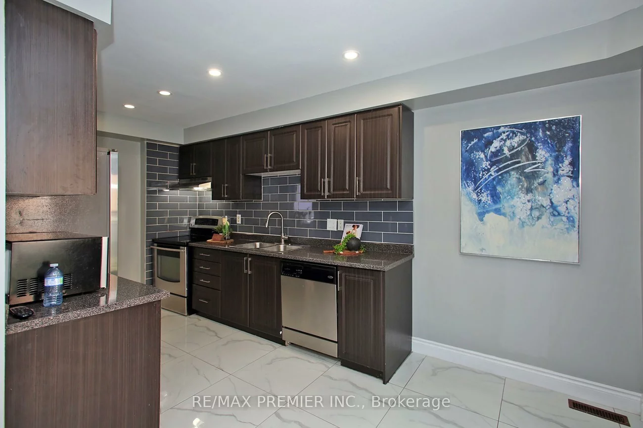 70, Gilgorm, Bram West, Brampton