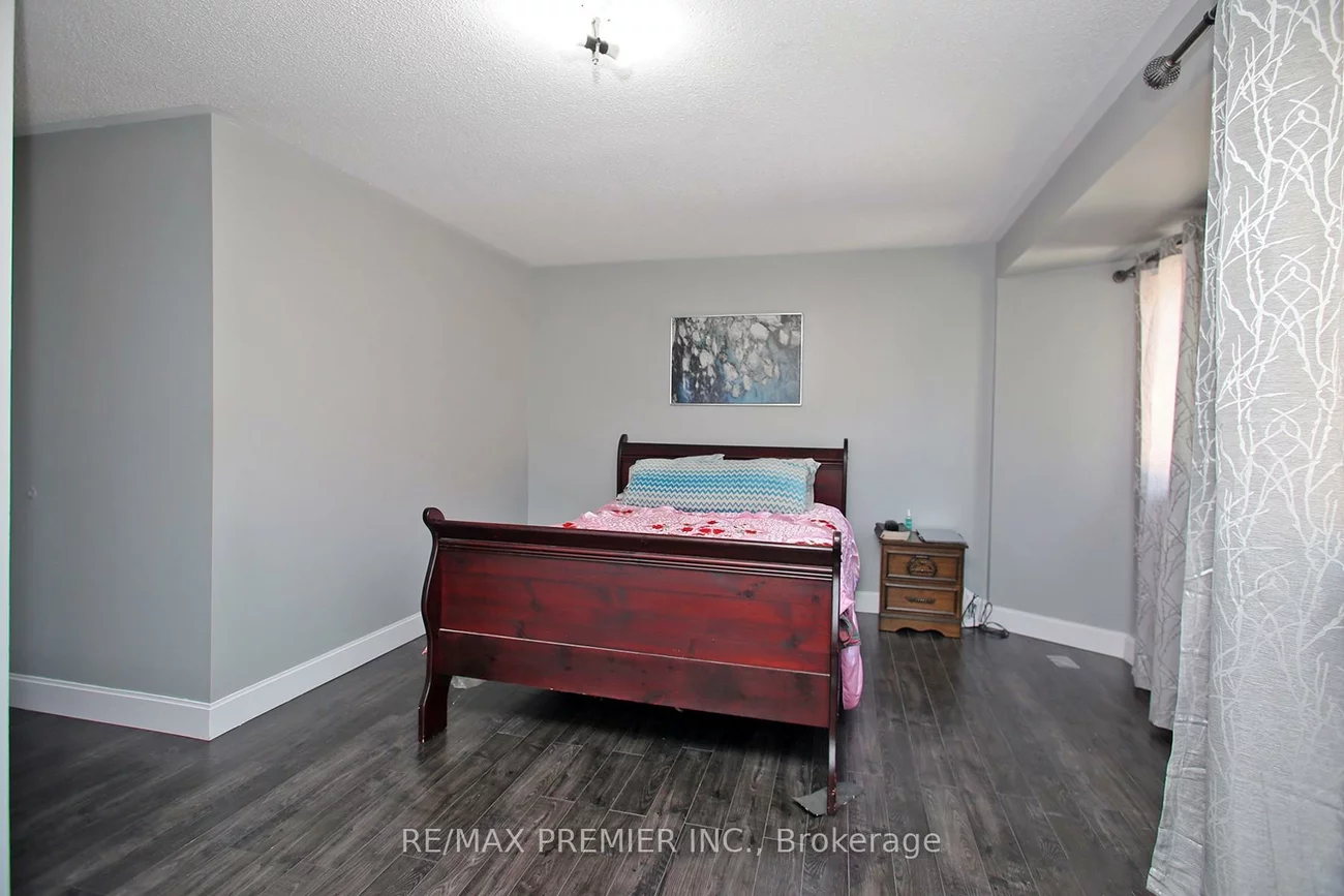 70, Gilgorm, Bram West, Brampton