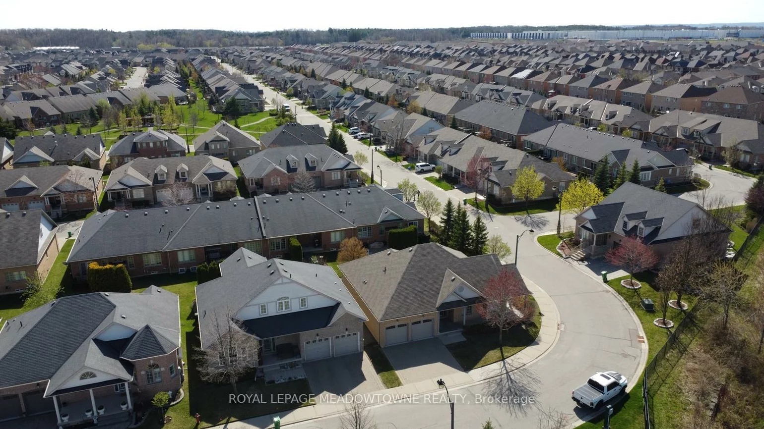 54, Locust, Sandringham-Wellington, Brampton