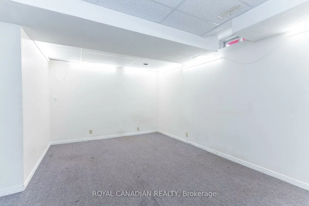 49, Goldenlight, Brampton West, Brampton