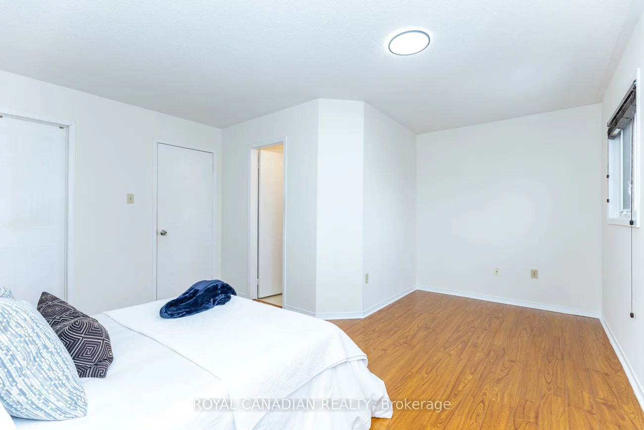 49, Goldenlight, Brampton West, Brampton