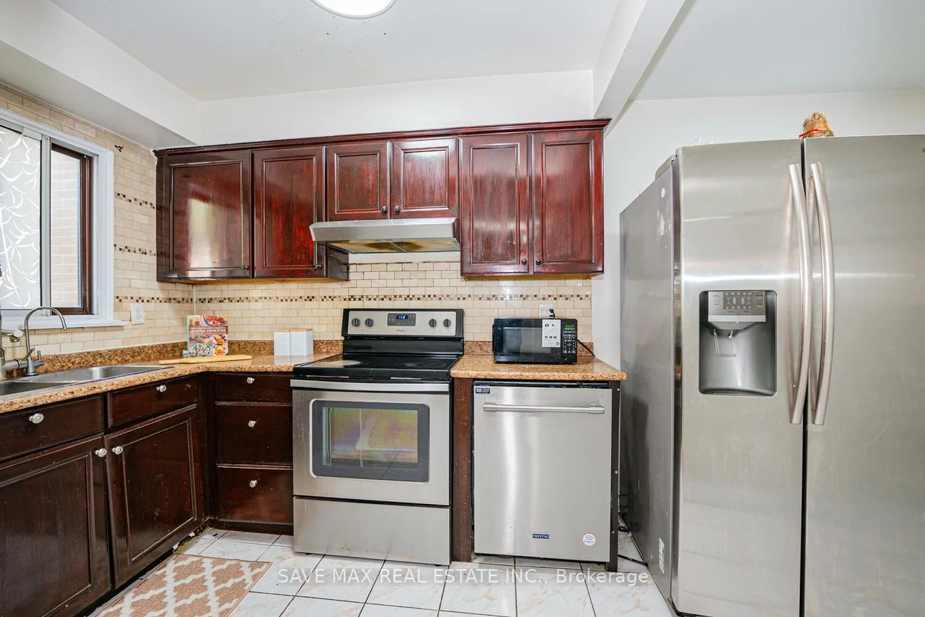 83, Fleetwood, Southgate, Brampton