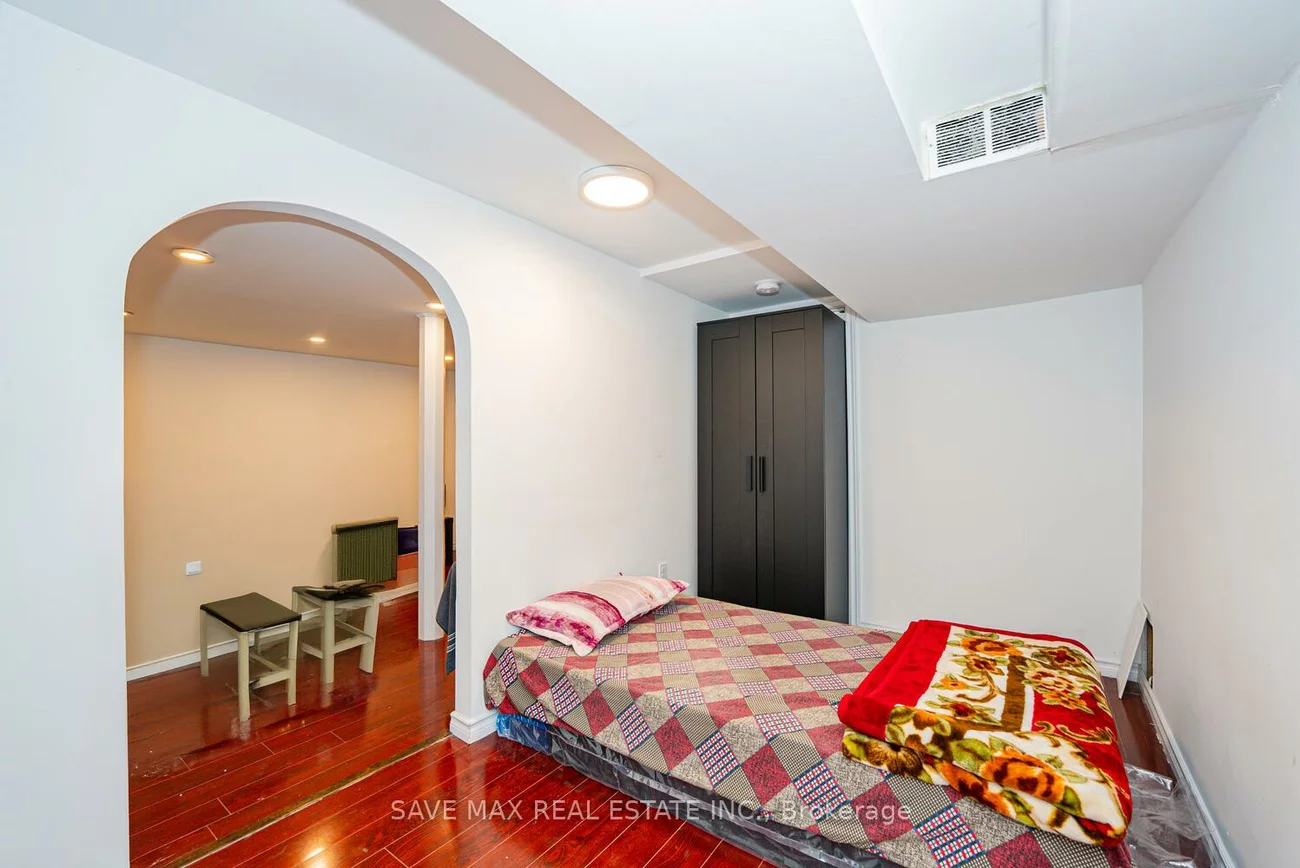 83, Fleetwood, Southgate, Brampton