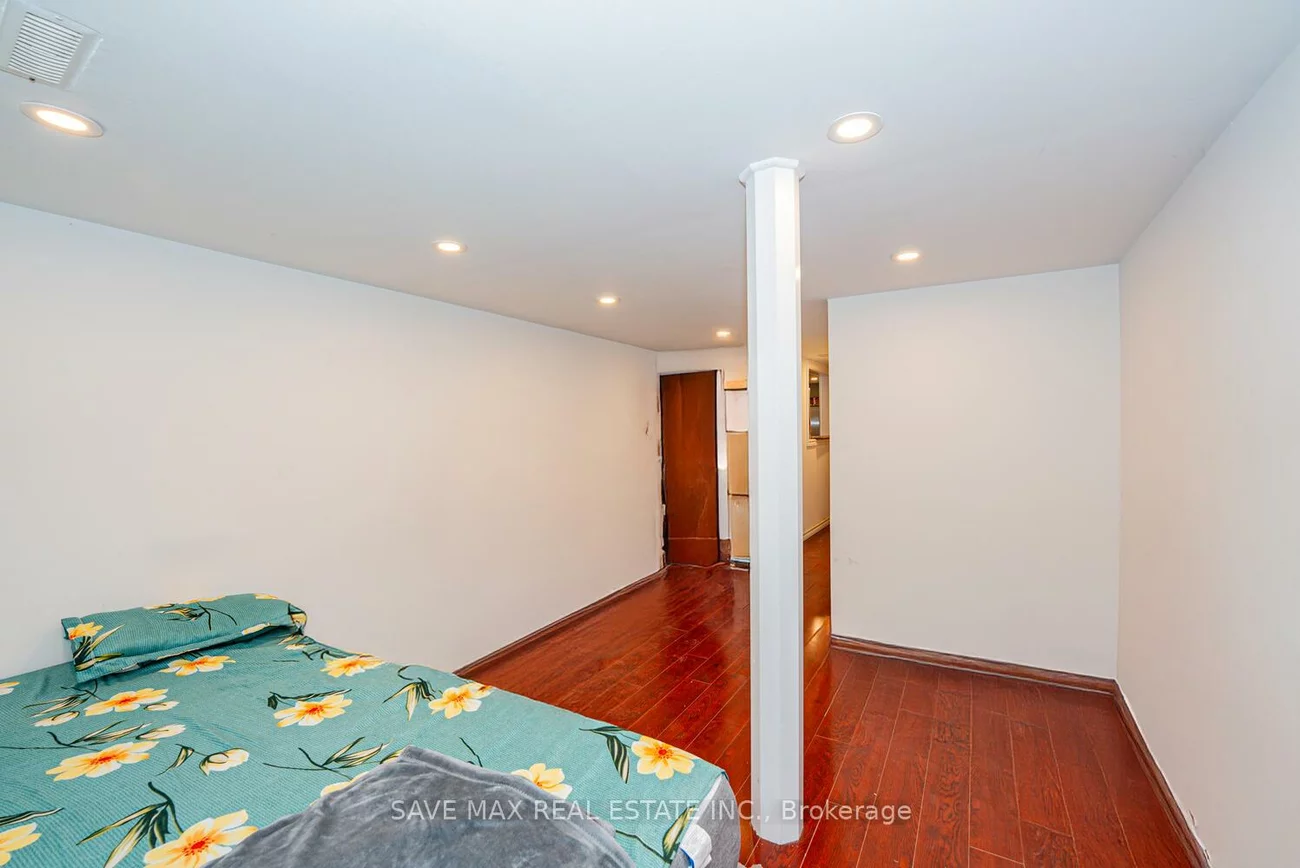 83, Fleetwood, Southgate, Brampton