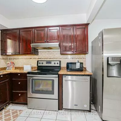 83, Fleetwood, Southgate, Brampton