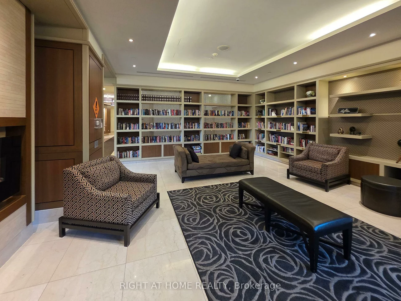 100, John, Downtown Brampton, Brampton