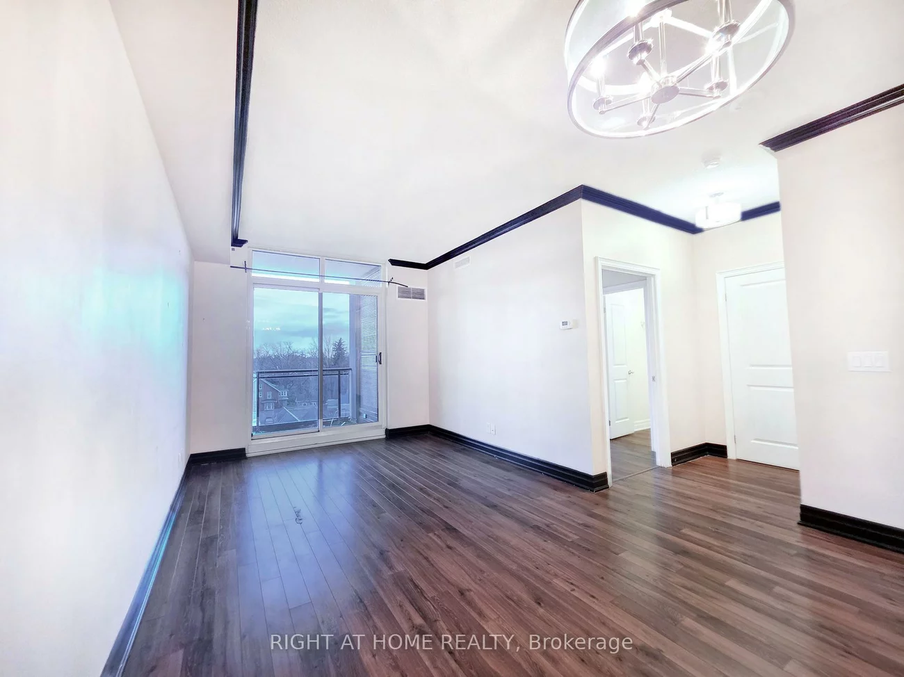 100, John, Downtown Brampton, Brampton