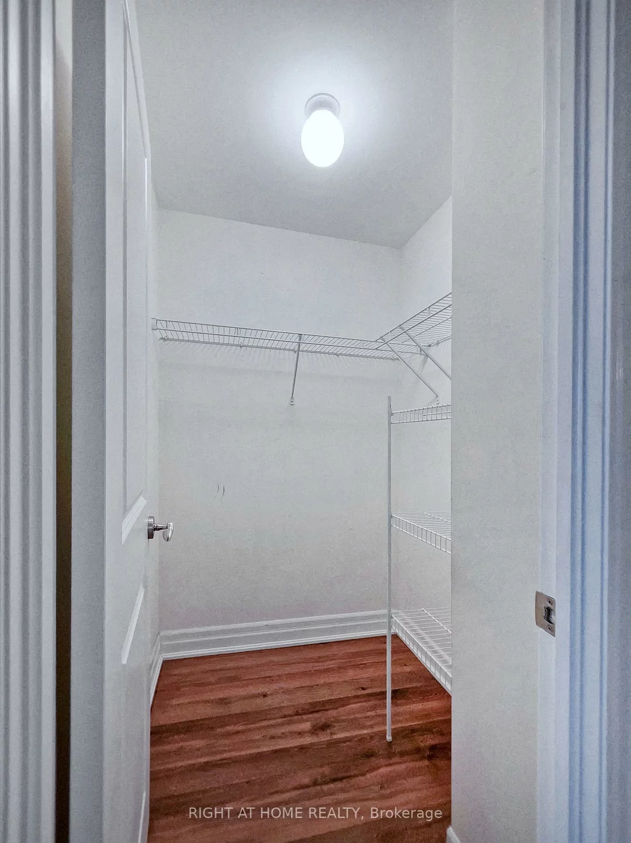 100, John, Downtown Brampton, Brampton