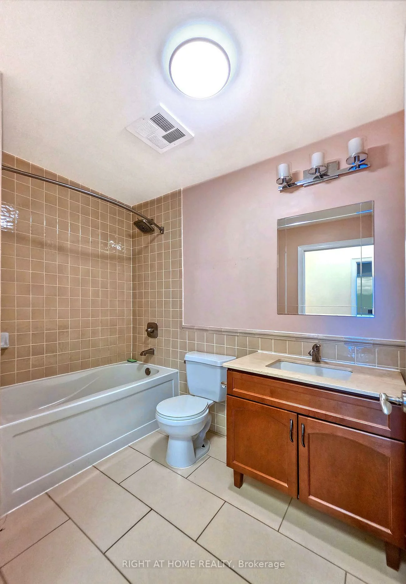 100, John, Downtown Brampton, Brampton