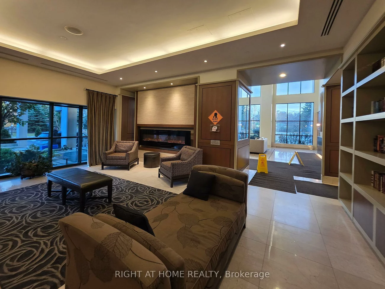 100, John, Downtown Brampton, Brampton