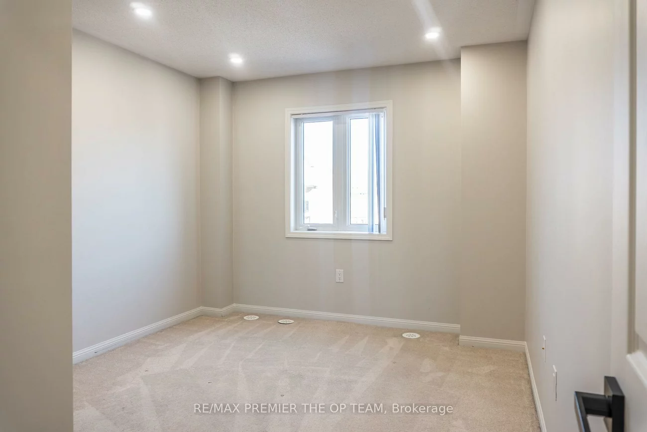 250, Sunny Meadow, Sandringham-Wellington, Brampton