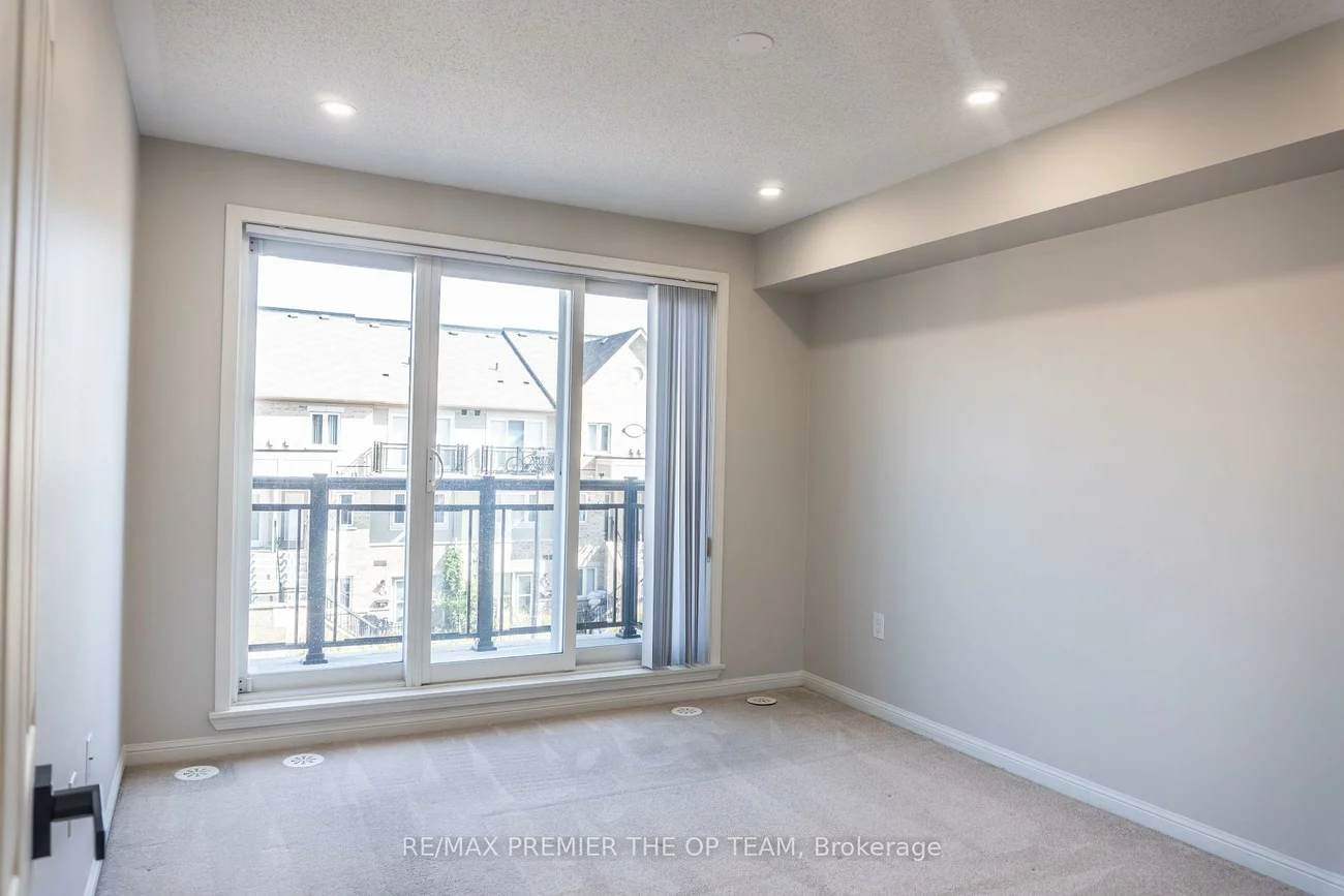 250, Sunny Meadow, Sandringham-Wellington, Brampton