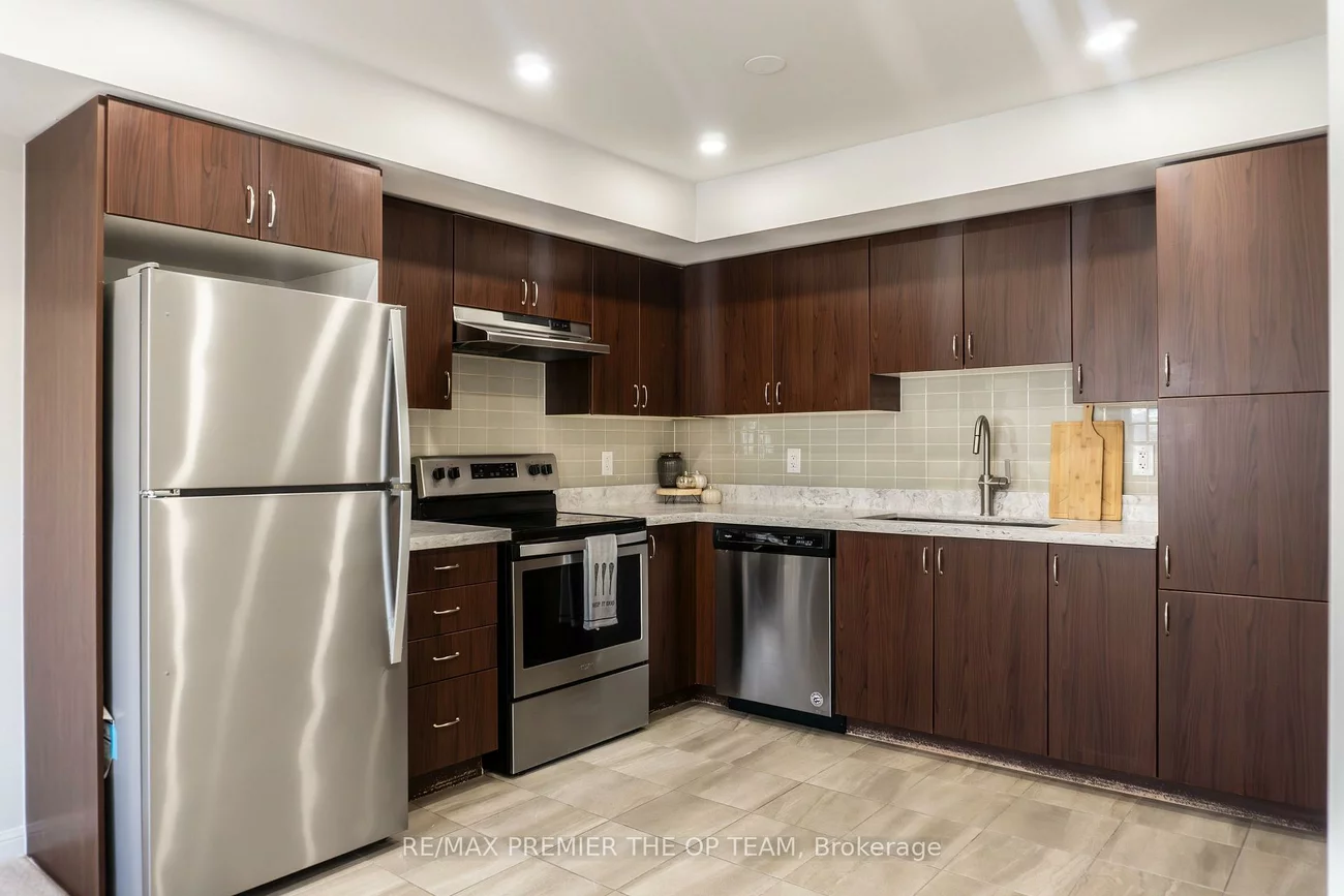 250, Sunny Meadow, Sandringham-Wellington, Brampton