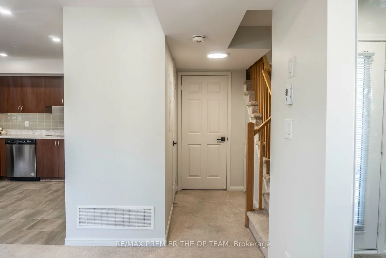 250, Sunny Meadow, Sandringham-Wellington, Brampton