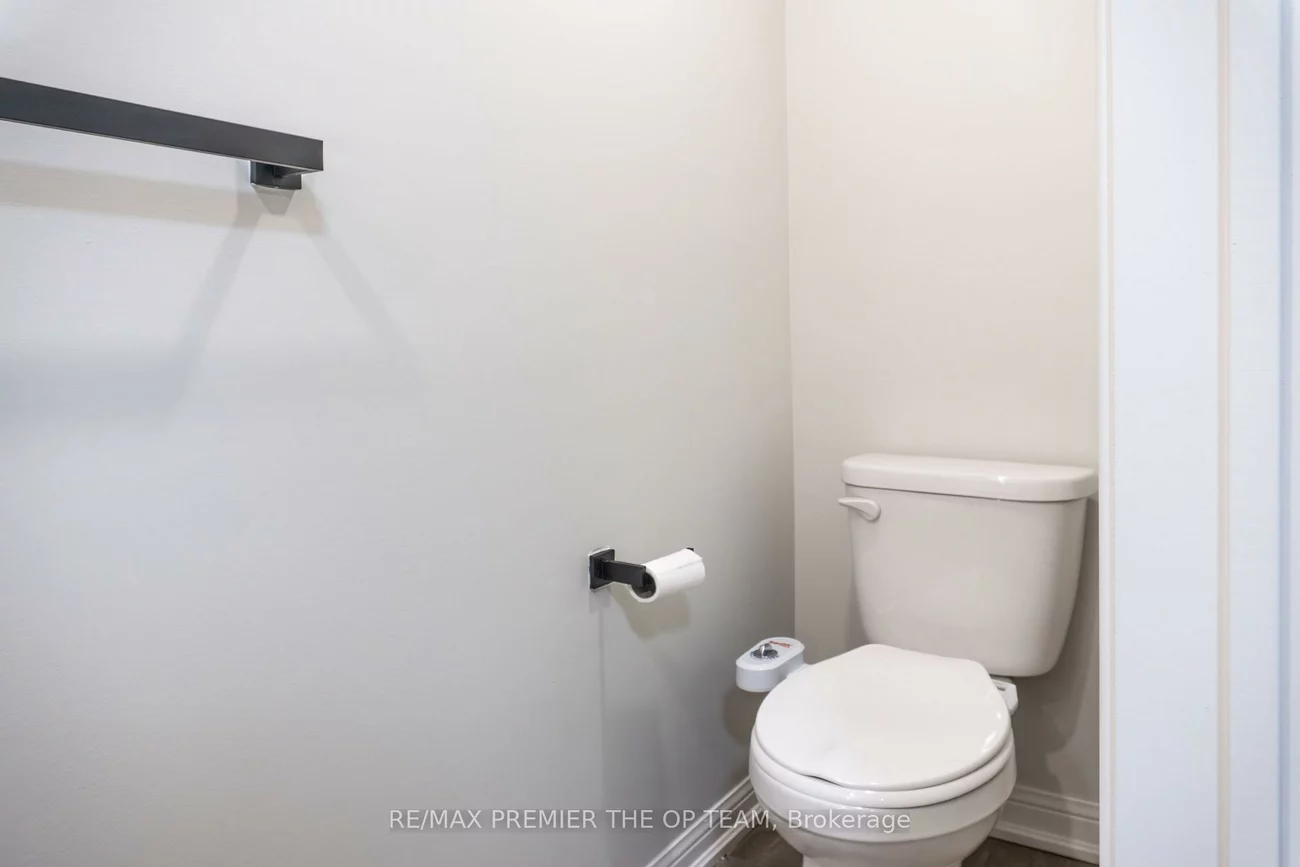 250, Sunny Meadow, Sandringham-Wellington, Brampton