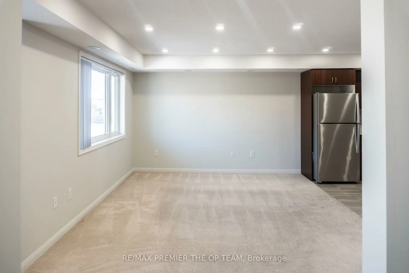 250, Sunny Meadow, Sandringham-Wellington, Brampton